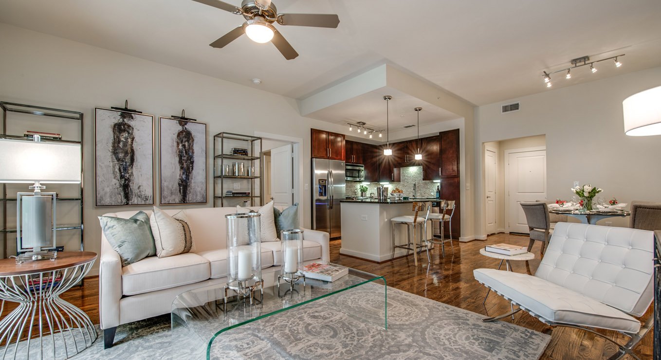500 Crawford Houston Downtown Apartments | Potente Houston